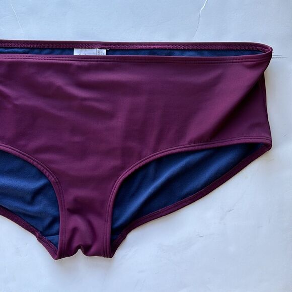 Boden Boy Short Swim Bottoms Women's Size 16 - 18 - Picture 3 of 11